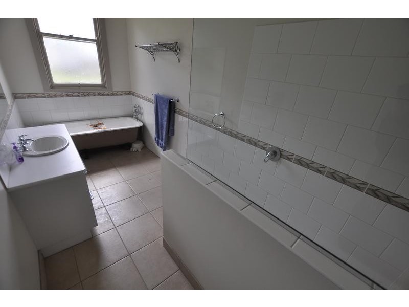 54 Glenormiston Road, Noorat VIC 3265