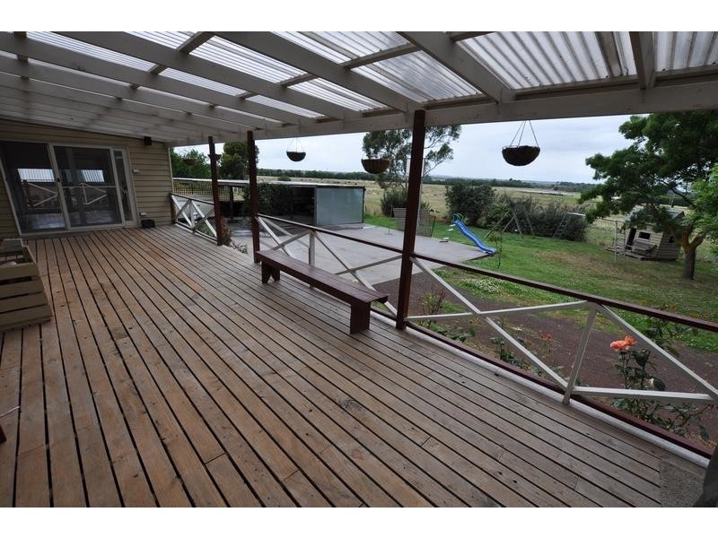 54 Glenormiston Road, Noorat VIC 3265