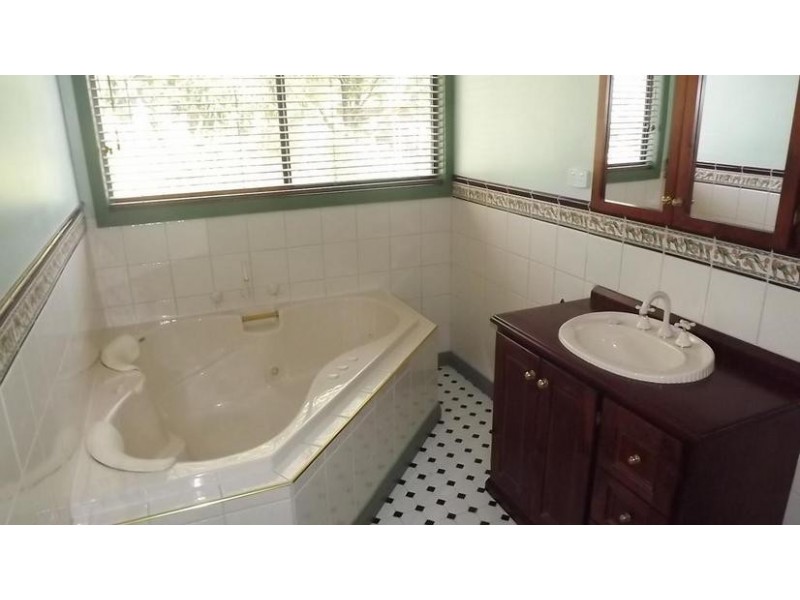 132 HIGH STREET, Lismore VIC 3324