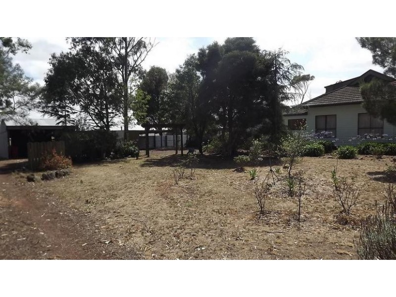 132 HIGH STREET, Lismore VIC 3324