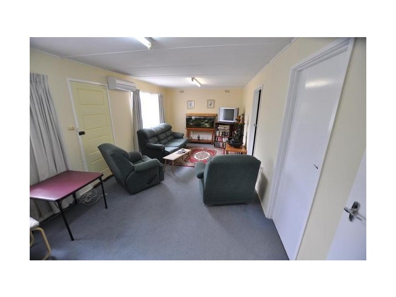 101 Browns Road, Elingamite VIC 3266