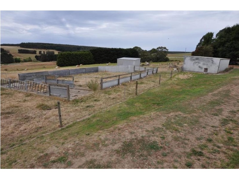 475 Crescent Road, Simpson VIC 3266