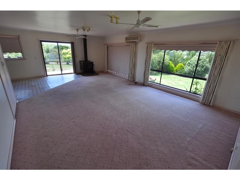 65 Crescent Spur Road, Simpson VIC 3266