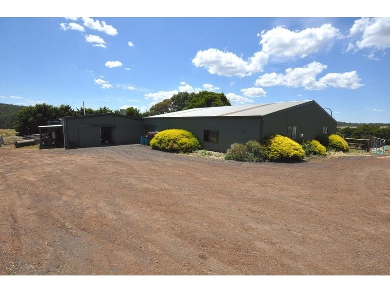 65 Crescent Spur Road, Simpson VIC 3266