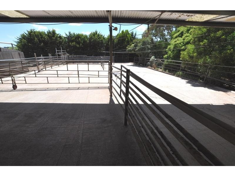 65 Crescent Spur Road, Simpson VIC 3266