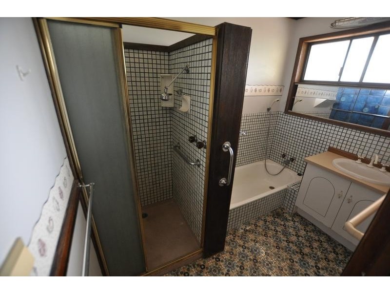 54 Brooke Road, Camperdown VIC 3260