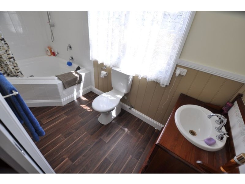 50 Silvester Street, Cobden VIC 3266