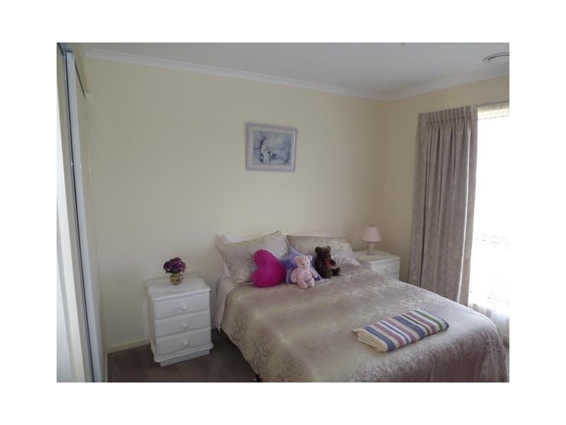 2/13 Golden Springs Court, Warrnambool VIC 3280