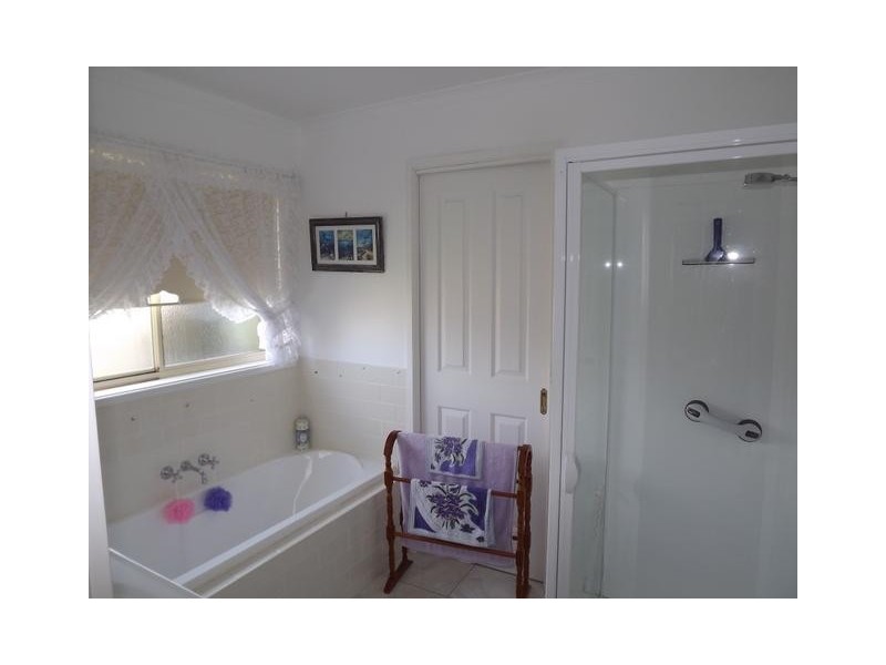 2/13 Golden Springs Court, Warrnambool VIC 3280