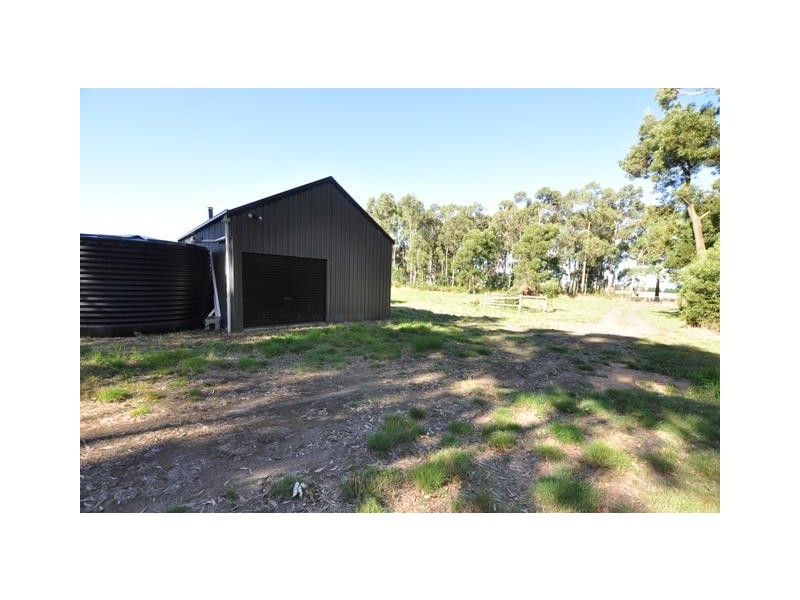 Lot TP 817312, lot 1 Cemetery Road, Cobden VIC 3266