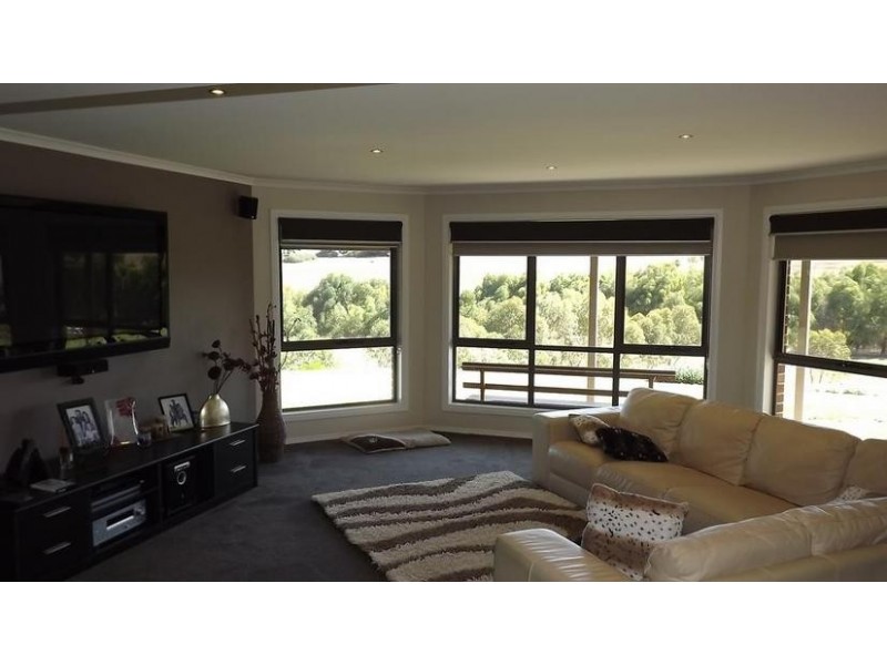 5 The Hill Court, Woodford VIC 3281