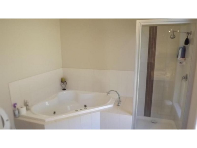 5 The Hill Court, Woodford VIC 3281