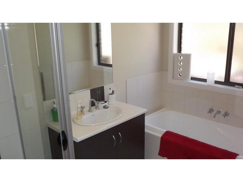 5 The Hill Court, Woodford VIC 3281