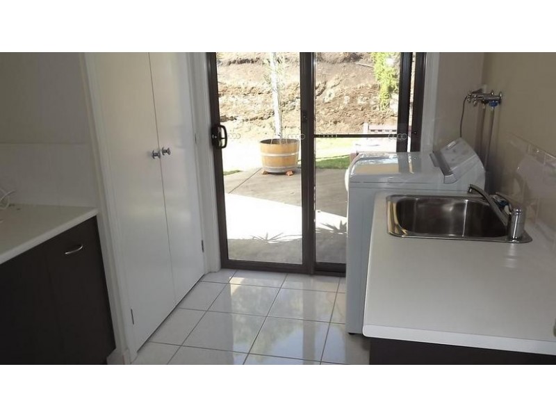 5 The Hill Court, Woodford VIC 3281