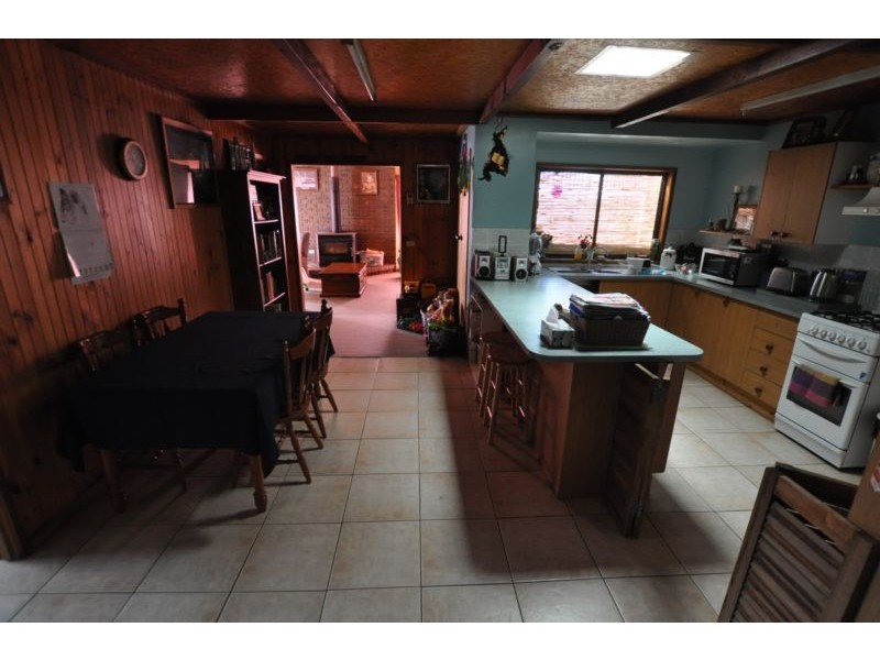 65 Silvester Street, Cobden VIC 3266