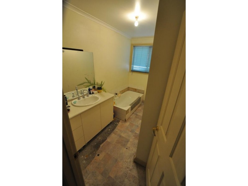 65 Silvester Street, Cobden VIC 3266