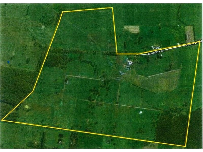 133 Soundrys Road, Elingamite VIC 3266