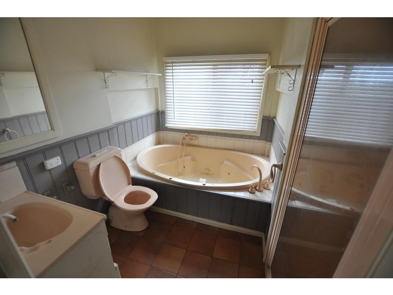 133 Soundrys Road, Elingamite VIC 3266