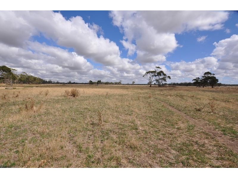 133 Soundrys Road, Elingamite VIC 3266