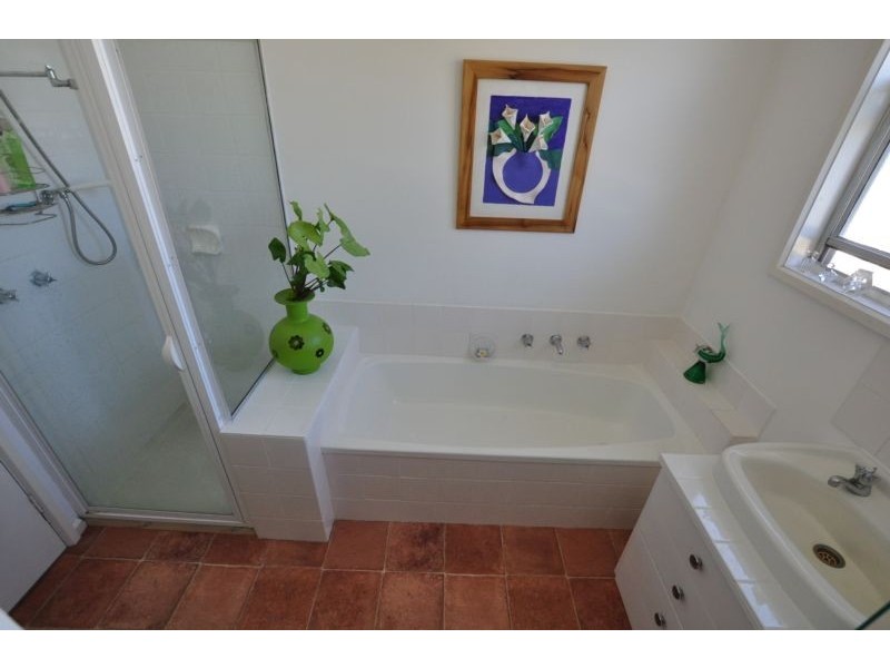 4 McMahon Street, Camperdown VIC 3260