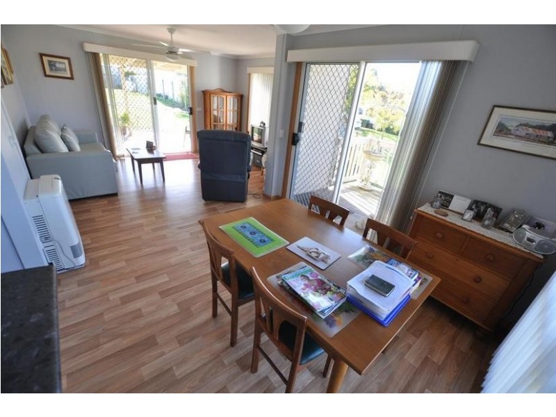 52 Silvestor Street, Cobden VIC 3266