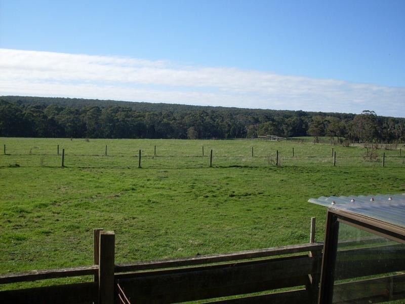 15 Haywards Road, Timboon VIC 3268