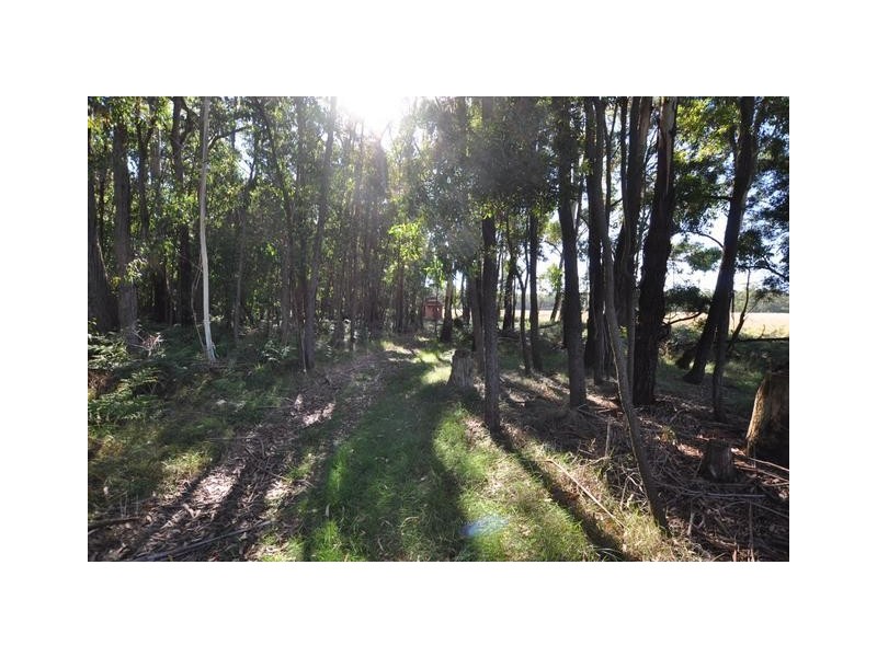 Lot TP 817312, Lot 1 Cemetery Road, Cobden VIC 3266