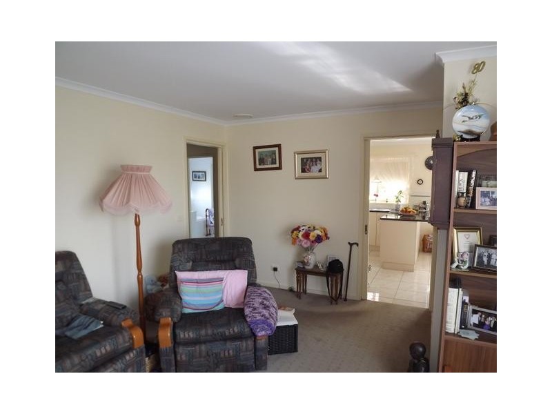 2/13 Golden Springs Court, Warrnambool VIC 3280