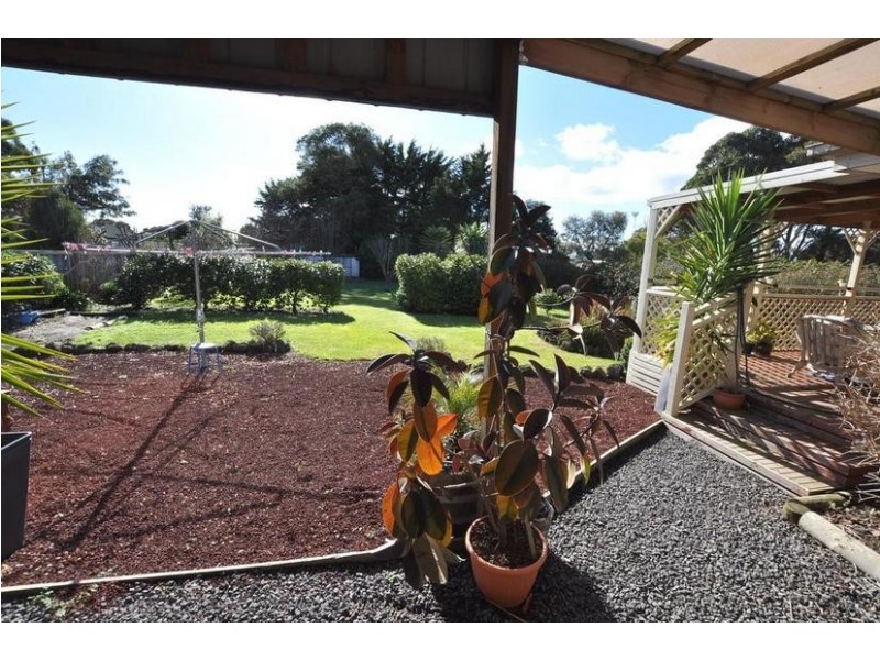 82 Clarke Street, Cobden VIC 3266