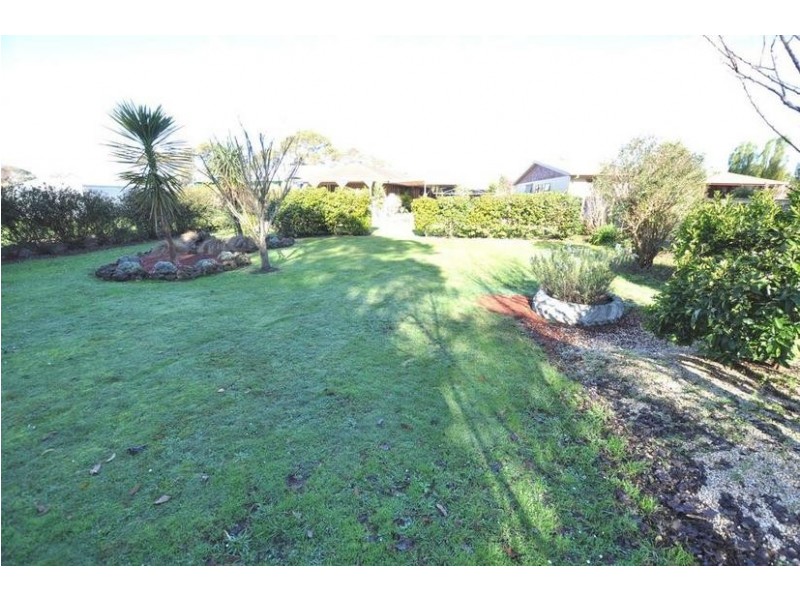 82 Clarke Street, Cobden VIC 3266