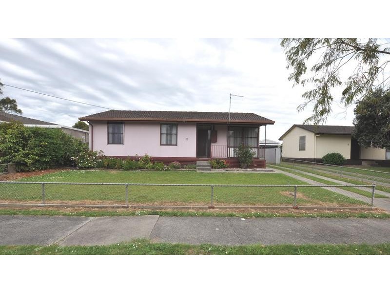 10 Jayarra Street, Simpson VIC 3266