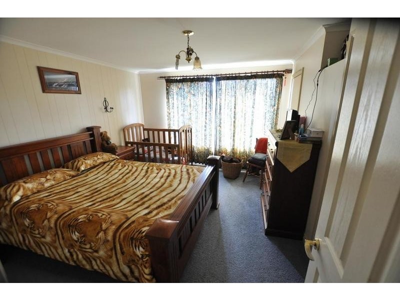 65 Silvester Street, Cobden VIC 3266