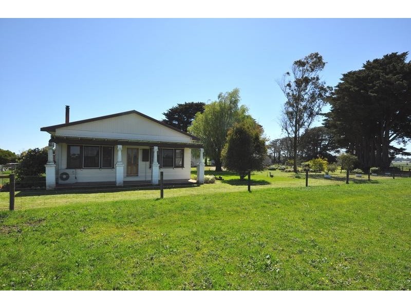 110 Cobden-Terang Road, Cobden VIC 3266
