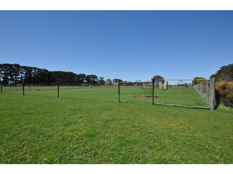 110 Cobden-Terang Road, Cobden VIC 3266