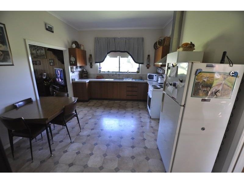 110 Cobden-Terang Road, Cobden VIC 3266