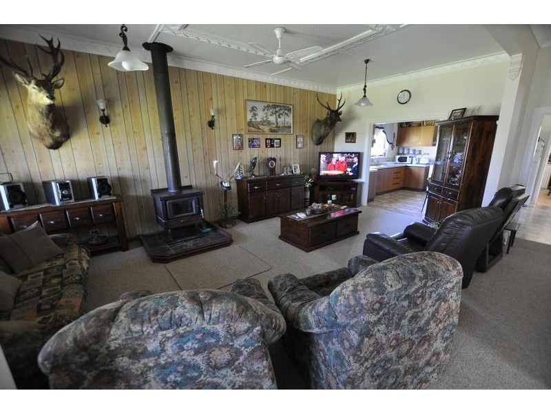 110 Cobden-Terang Road, Cobden VIC 3266