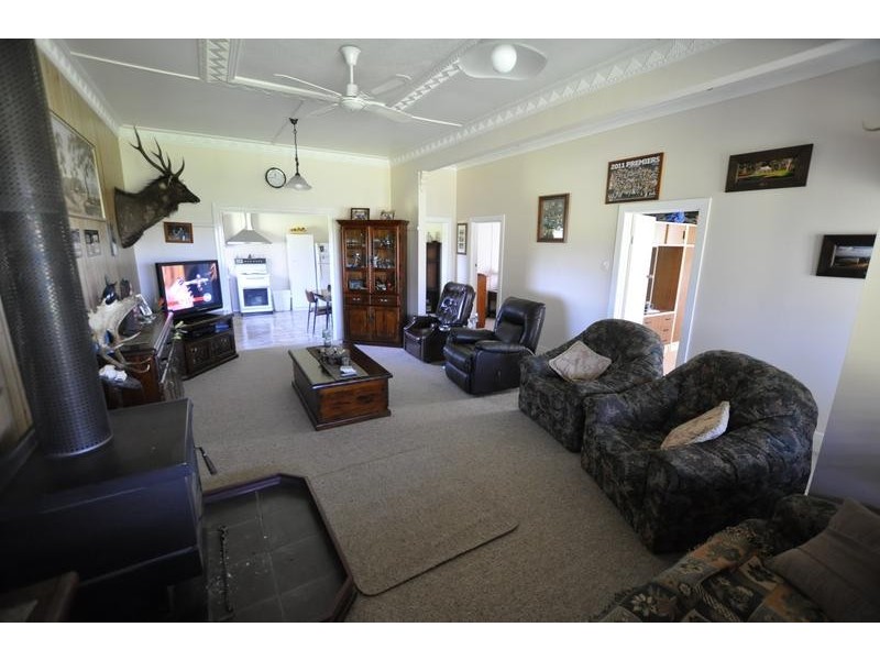 110 Cobden-Terang Road, Cobden VIC 3266