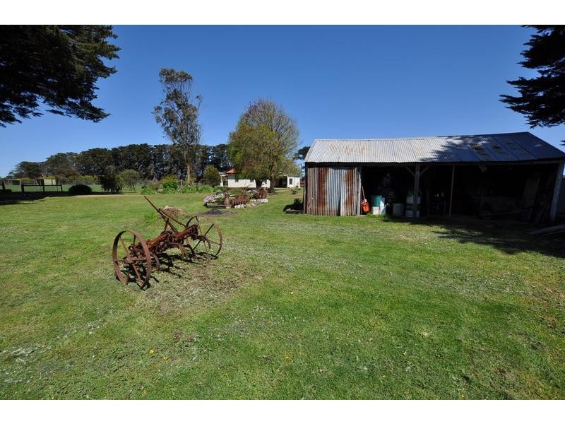 110 Cobden-Terang Road, Cobden VIC 3266