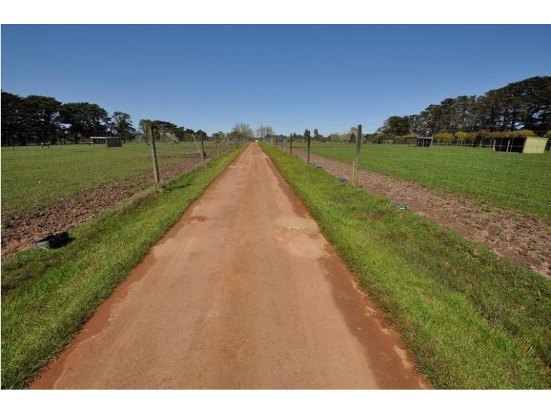 110 Cobden-Terang Road, Cobden VIC 3266