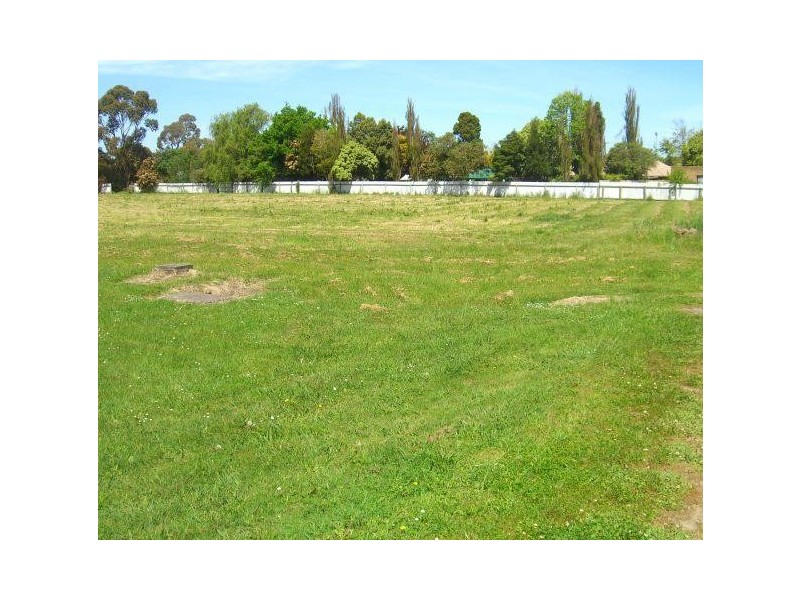 67 Neylon Street, Cobden VIC 3266