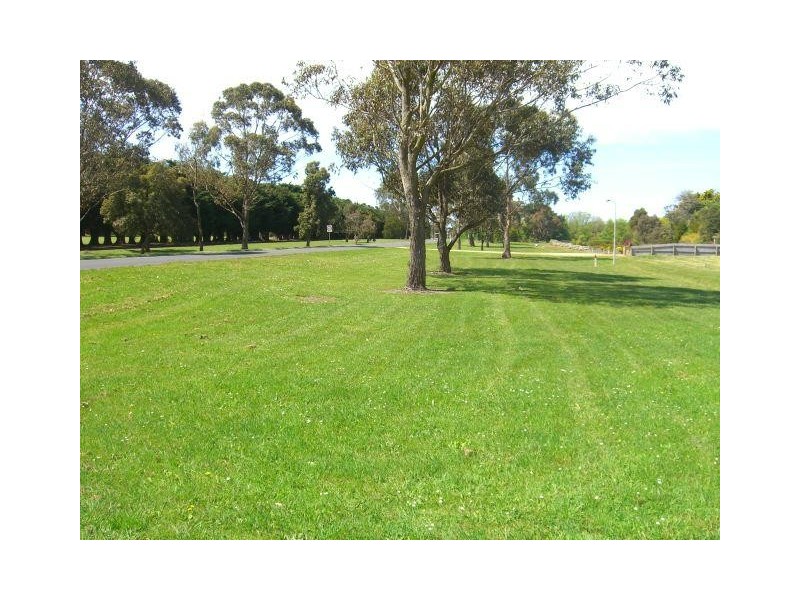 67 Neylon Street, Cobden VIC 3266