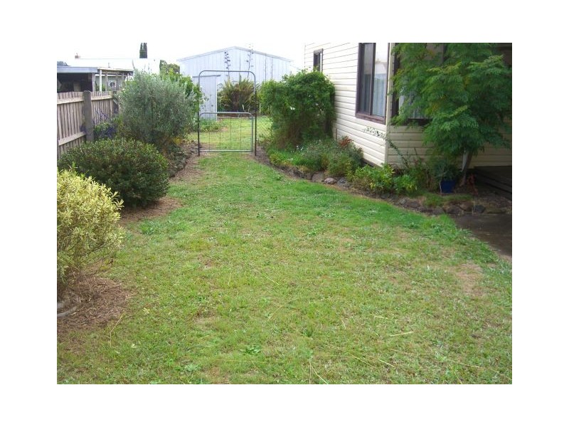 11 Old Port Campbell Road, Cobden VIC 3266