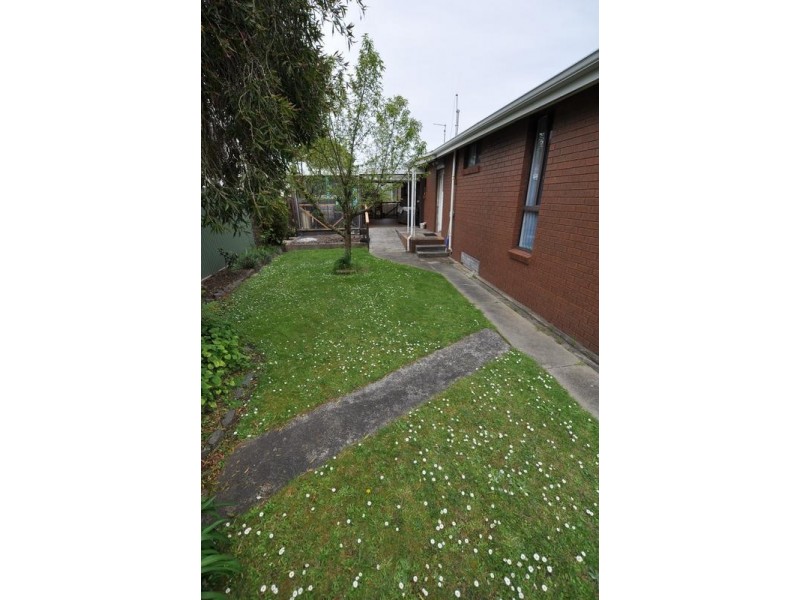 12 Jayarra Street, Simpson VIC 3266