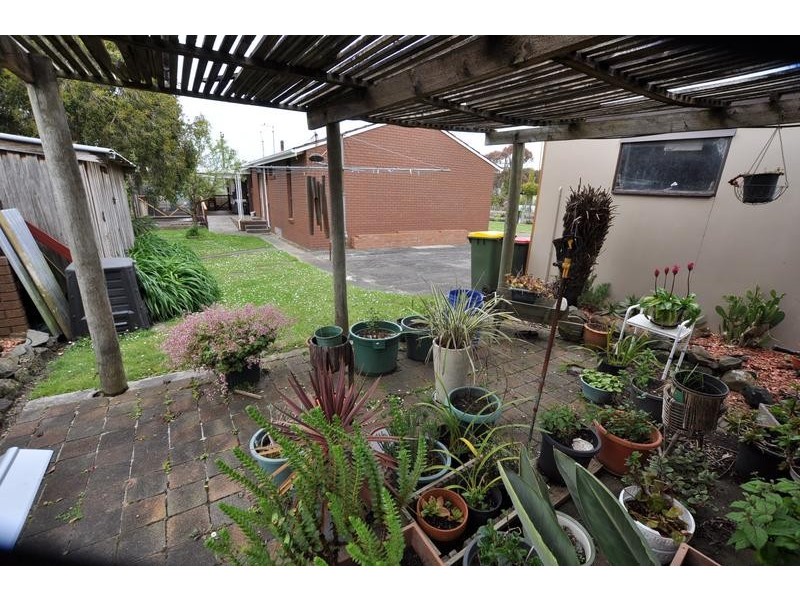 12 Jayarra Street, Simpson VIC 3266