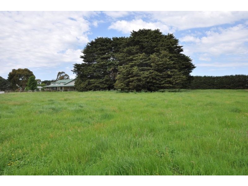 1918 Cobden-Lavers Hill Road, Simpson VIC 3266