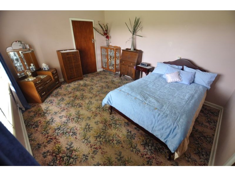 83 Depot Road, Camperdown VIC 3260