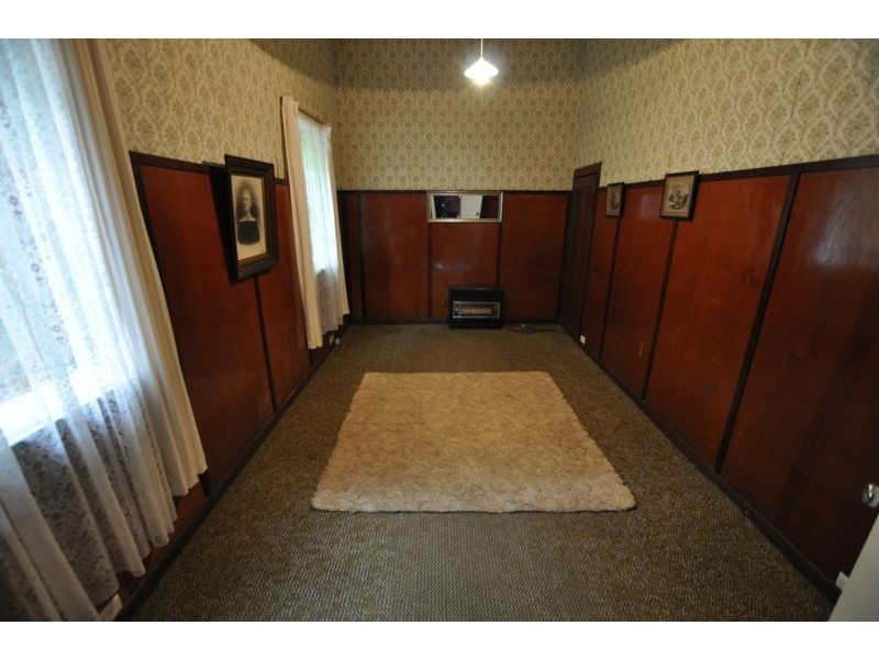 83 Depot Road, Camperdown VIC 3260