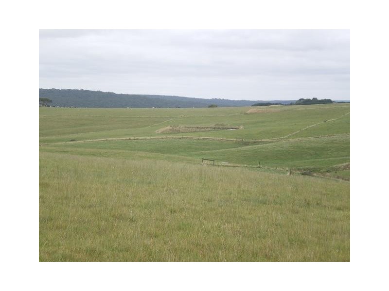 326 Crescent Road, Simpson VIC 3266