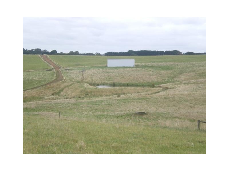 326 Crescent Road, Simpson VIC 3266