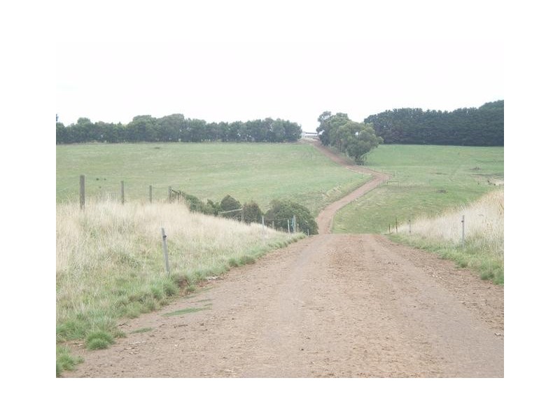 326 Crescent Road, Simpson VIC 3266